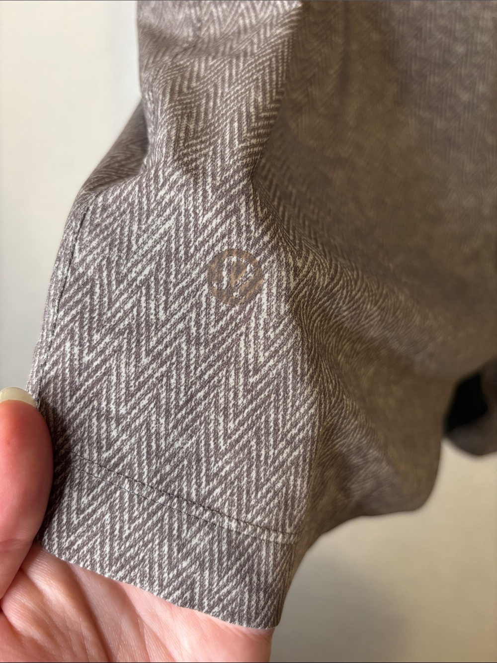 Lululemon T.H.E. Short linerless 7” - Picture 6 of 9